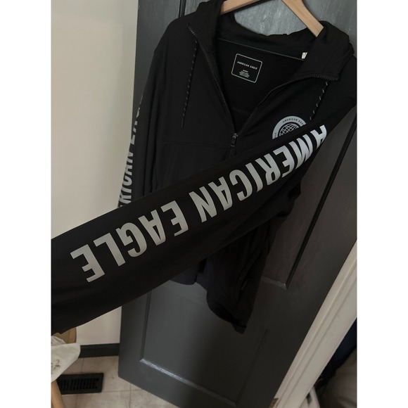 American Eagle Full Zip Hoodie Athleisure Jacket Graphic Logo Black M - Picture 4 of 6